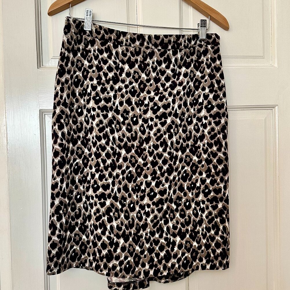 Ann Taylor leopard print pencil skirt size 6